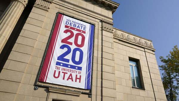 Banners hang from Kingsbury Hall at the University of Utah as preparations take place for the vice presidential debate between Vice President Mike Pence and Democratic vice presidential candidate, Sen. Kamala Harris, D-Calif., Wednesday, Oct. 7, 2020, in Salt Lake City - Sputnik International