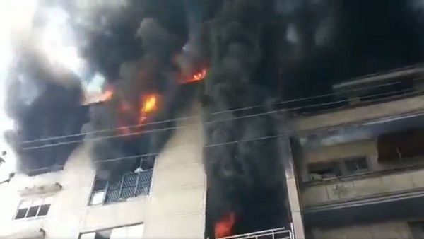 A massive fire has been reported from DSIDC Narela in shoe factory - Sputnik International