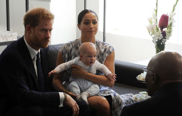 Sussexes to Have ‘Very Awkward’ Meet-up With Will & Kate When COVID Travel Bans Lifted, Author Says Sussexes to Have ‘Very Awkward’ Meet-up With Will & Kate When COVID Travel Bans Lifted, Author Says - Sputnik International