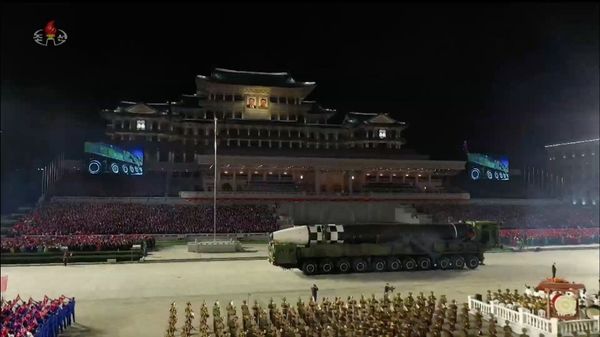 What Message Did Kim Jong-un Want to Send With Massive Nighttime Parade? What Message Did Kim Jong-un Want to Send With Massive Nighttime Parade? - Sputnik International