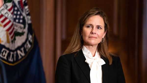 Judge Amy Coney Barrett, President Donald Trumps nominee for the US Supreme Court, meets with Senator Jerry Moran, R-KS on Capitol Hill in Washington, DC on October, 1, 2020. - Sputnik International