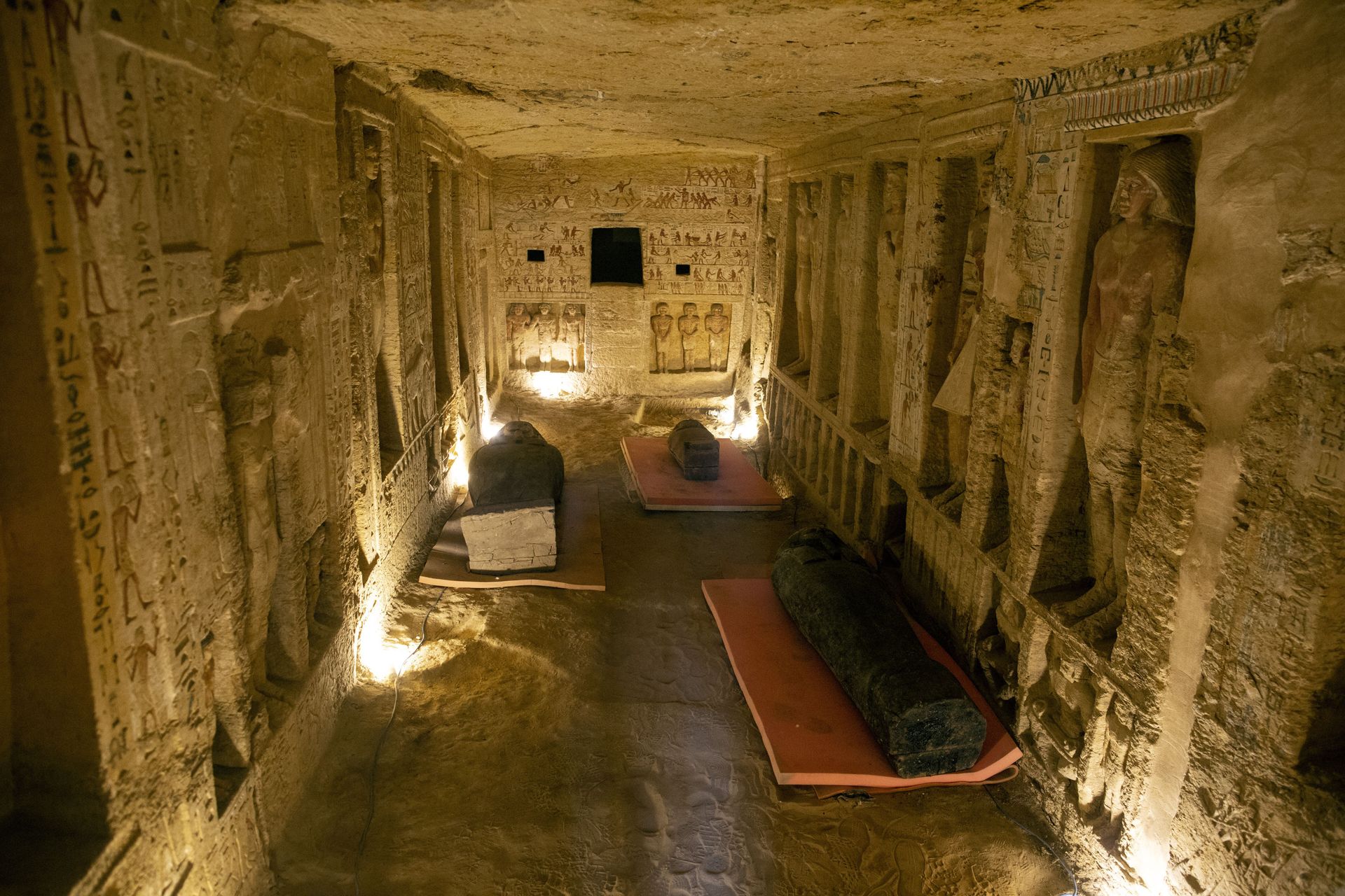 Egypt Turns to Ancient Archaeological Treasures to Prop Up Pandemic-Battered Tourism Industry Egypt Turns to Ancient Archaeological Treasures to Prop Up Pandemic-Battered Tourism Industry - Sputnik International, 1920, 30.05.2021