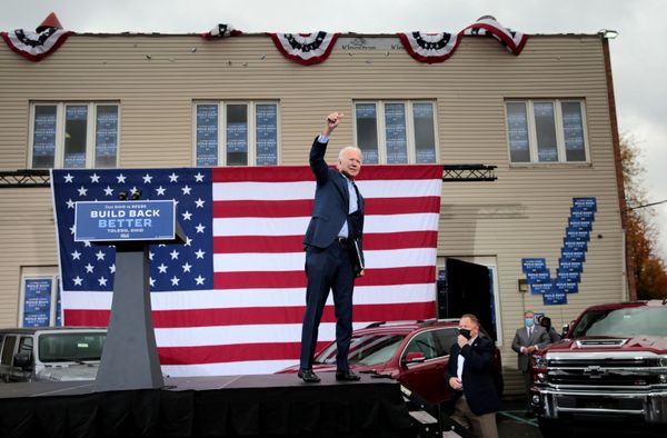 Tax Plan: Targeting 'Rich' Biden May End Up Hitting Middle Class & Small Businesses, Economists Warn Tax Plan: Targeting 'Rich' Biden May End Up Hitting Middle Class & Small Businesses, Economists Warn - Sputnik International