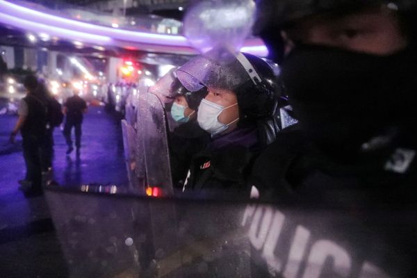 Another Protest Day in Bangkok Ends After Clashes Between Demonstrators, Police - Photos, Video - Sputnik International