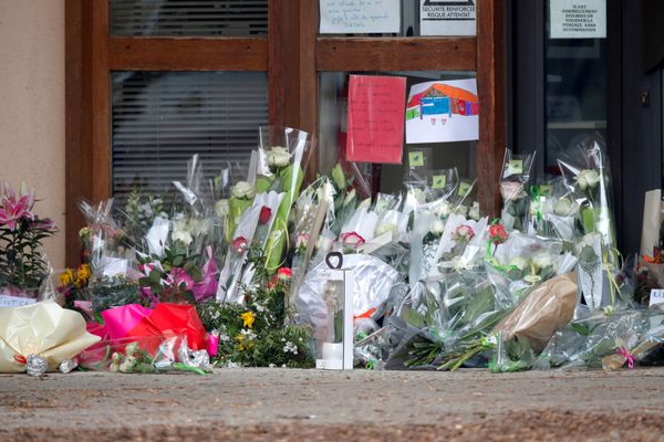 Farewell Ceremony For French Teacher to Take Place Wednesday, Reports Say - Sputnik International