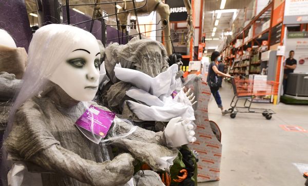 New Masks for Fall 2020: How Different Countries Prepare for Halloween New Masks for Fall 2020: How Different Countries Prepare for Halloween - Sputnik International