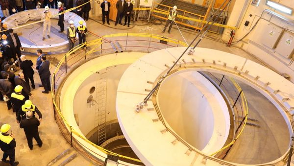 A handout picture released by Iran's Atomic Energy Organisation on December 23, 2019 shows the nuclear water reactor of Arak, south of capital Tehran, during a visit by the head of the organisation Ali Akbar Salehi (unseen). - Sputnik International