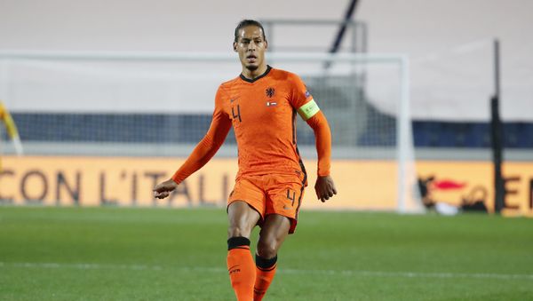Netherlands' Virgil Van Dijk kicks the ball during the UEFA Nations League soccer match between Italy and Netherlands at Azzurri d'Italia stadium in Bergamo, Italy, Wednesday, 14 October 2020. - Sputnik International