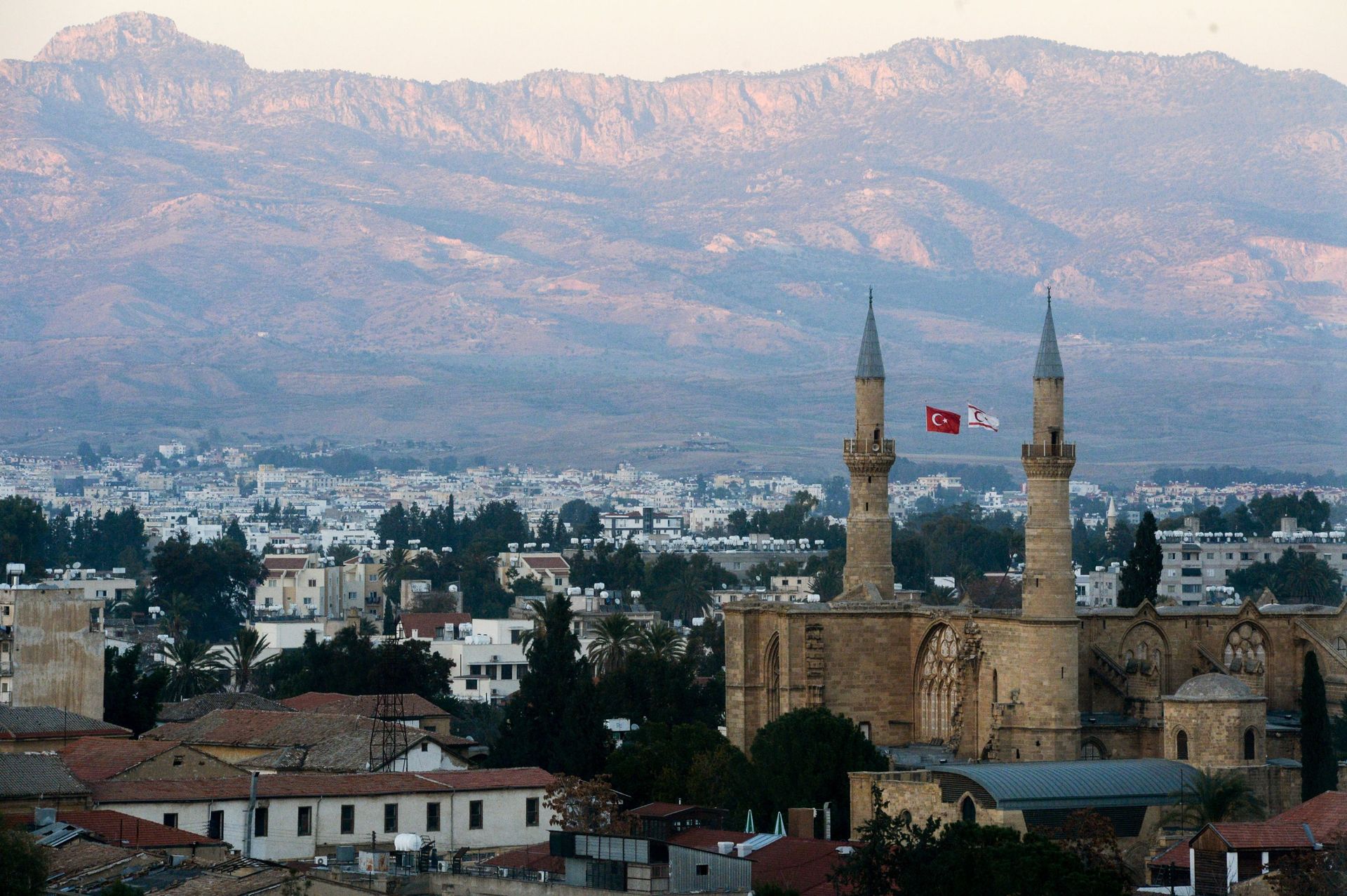 Nicosia view. This part of the city is the territory of the partially recognized state of the Turkish Republic of Northern Cyprus. - Sputnik International, 1920, 07.09.2021