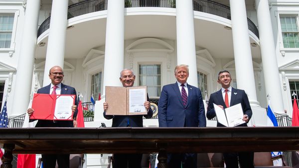 (L-R)Bahrain Foreign Minister Abdullatif al-Zayani, Israeli Prime Minister Benjamin Netanyahu, US President Donald Trump, and UAE Foreign Minister Abdullah bin Zayed Al-Nahyan hold up documents after participating in the signing of the Abraham Accords where the countries of Bahrain and the United Arab Emirates recognize Israel, at the White House in Washington, DC, September 15, 2020. (L-R)Bahrain Foreign Minister Abdullatif al-Zayani, Israeli Prime Minister Benjamin Netanyahu, US President Donald Trump, and UAE Foreign Minister Abdullah bin Zayed Al-Nahyan hold up documents after participating in the signing of the Abraham Accords where the countries of Bahrain and the United Arab Emirates recognize Israel, at the White House in Washington, DC, September 15, 2020. - Sputnik International