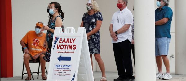 People line up at the Supervisor of Elections Office polling station as early voting begins in Pinellas County ahead of the election in Largo, Florida, US, 21 October 2020 People line up at the Supervisor of Elections Office polling station as early voting begins in Pinellas County ahead of the election in Largo, Florida, US, 21 October 2020 - Sputnik International