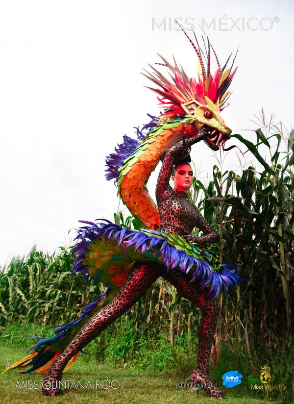 Eagle and Snake: Stunning Miss Mexico Contestants Show off Fabulous Dresses and Feathered Costumes Eagle and Snake: Stunning Miss Mexico Contestants Show off Fabulous Dresses and Feathered Costumes - Sputnik International