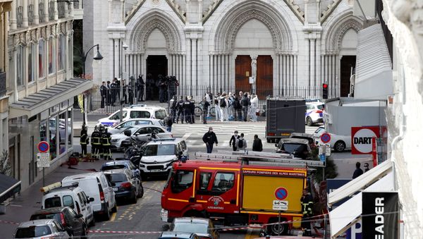 Security forces guard the area after a reported knife attack at Notre Dame church in Nice, France, 29 October 2020 Security forces guard the area after a reported knife attack at Notre Dame church in Nice, France, 29 October 2020 - Sputnik International