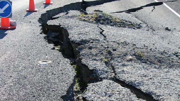 Road Earthquake Damage - Sputnik International