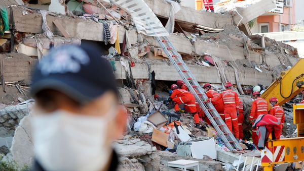 Rescue operations take place after an earthquake struck the Aegean Sea, in the coastal province of Izmir, Turkey, October 31, 2020.  - Sputnik International