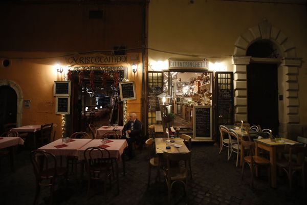 Party Hard: European Nightlife During Coronavirus Pandemic - Sputnik International
