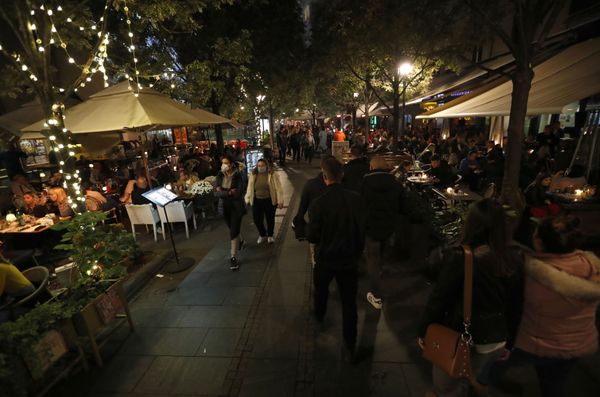 Party Hard: European Nightlife During Coronavirus Pandemic - Sputnik International