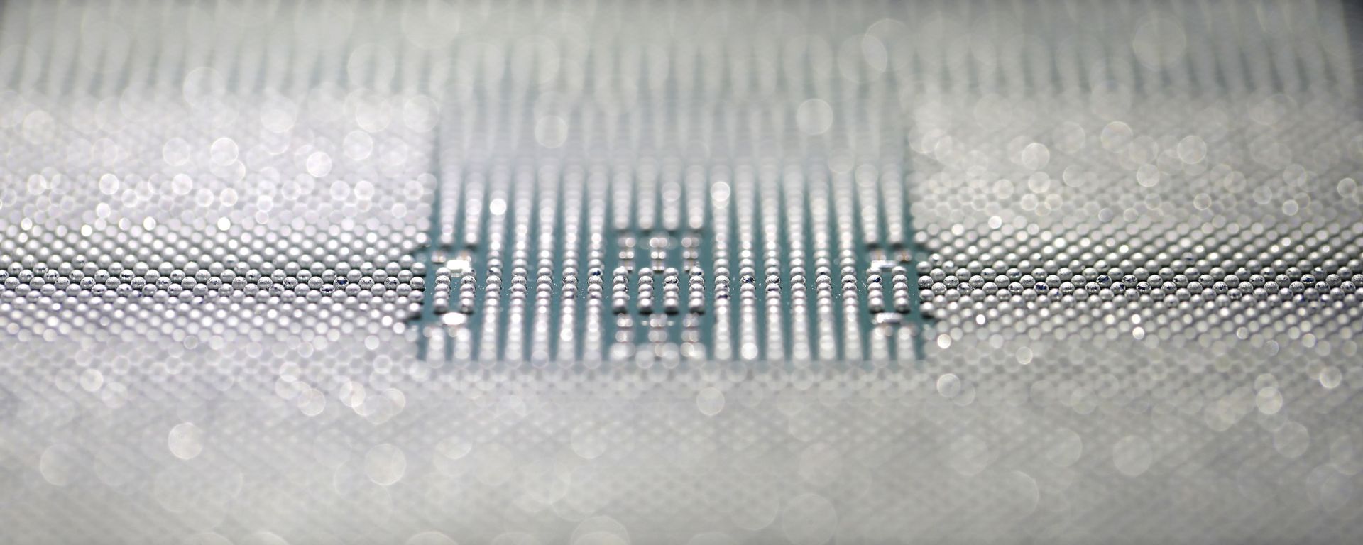 A Kunpeng 920 chip is displayed during an unveiling ceremony in Shenzhen, China, Monday, Jan. 7, 2019. Chinese telecom giant Huawei unveiled a processor chip for data centers and cloud computing as it expands into an emerging global market despite Western warnings the company might be a security risk. A Kunpeng 920 chip is displayed during an unveiling ceremony in Shenzhen, China, Monday, Jan. 7, 2019. Chinese telecom giant Huawei unveiled a processor chip for data centers and cloud computing as it expands into an emerging global market despite Western warnings the company might be a security risk. - Sputnik International, 1920, 26.01.2025