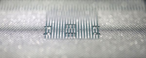 A Kunpeng 920 chip is displayed during an unveiling ceremony in Shenzhen, China, Monday, Jan. 7, 2019. Chinese telecom giant Huawei unveiled a processor chip for data centers and cloud computing as it expands into an emerging global market despite Western warnings the company might be a security risk.  - Sputnik International