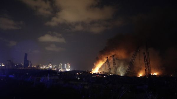 Fire burns after a massive explosion in Beirut, Lebanon, Tuesday, Aug. 4, 2020 - Sputnik International
