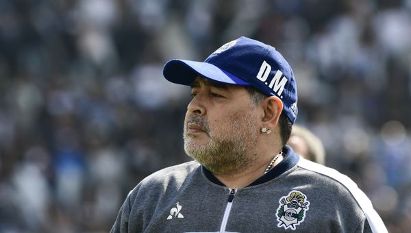 Diego Maradona, head coach of the Gimnasia y Esgrima La Plata, looks on prior to a local tournament soccer match against Racing Club at Juan Carmelo Zerillo stadium in La Plata, Argentina, Sunday, Sept. 15, 2019 - Sputnik International
