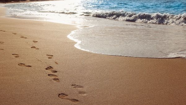 Footprints on sand - Sputnik International