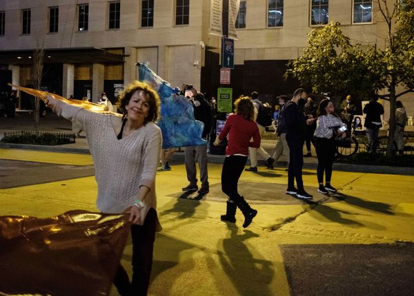 People gather in Black Lives Matter Plaza in Washington DC as they await the election results. People gather in Black Lives Matter Plaza in Washington DC as they await the election results. - Sputnik International