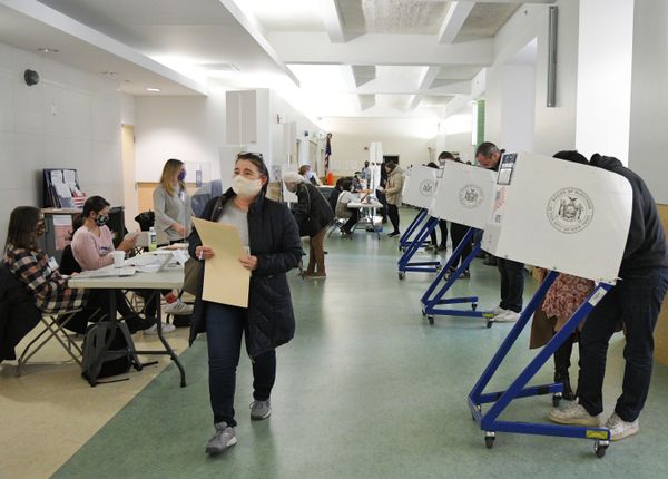 Voters cast their ballots in the US presidential election on 3 November 2020. Voters cast their ballots in the US presidential election on 3 November 2020. - Sputnik International
