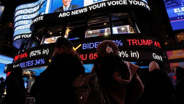 People watch early election results in Times Square in New York City, New York, U.S. November 3, 2020 - Sputnik International