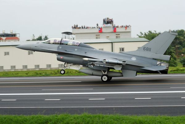Taiwan Grounds F-16 Fleet After Two Accidents Amid Heightened Tensions With China Taiwan Grounds F-16 Fleet After Two Accidents Amid Heightened Tensions With China - Sputnik International