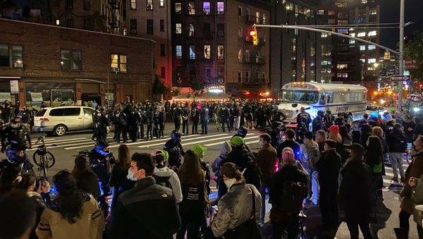 Policemen are seen following a protest march the day after Election Day in Manhattan, New York City, New York, U.S., November 4, 2020. Policemen are seen following a protest march the day after Election Day in Manhattan, New York City, New York, U.S., November 4, 2020. - Sputnik International