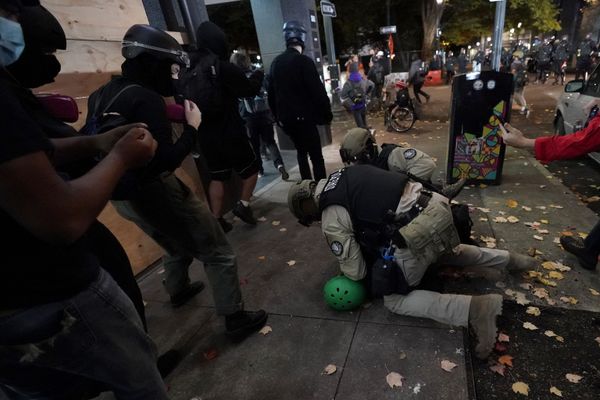 Riot Declared in Portland, Oregon as Governor Activates National Guard Amid Election Uncertainty  - Sputnik International