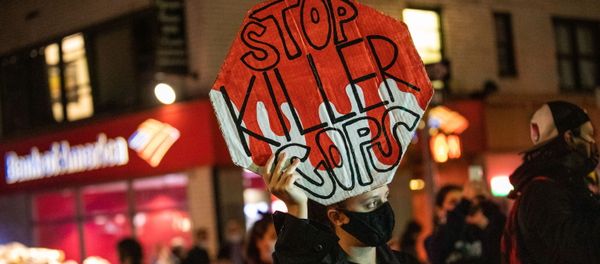 Demonstrators take part in the “People march because the fight continues rally the day after Election Day in Manhattan, New York City, New York, U.S., November 4, 2020 - Sputnik International