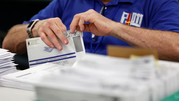 Mail-in ballots are counted in Lehigh County, Pennsylvania, US, 4 November 2020 - Sputnik International