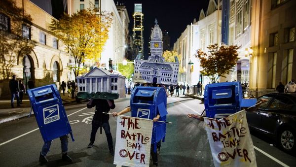 Activists dressed as the White House, Philadelphia City Hall and the United States Postal Service (USPS) mailboxes are pictured on a street two days after the 2020 U.S. presidential election in Philadelphia, Pennsylvania, U.S. November 5, 2020 Activists dressed as the White House, Philadelphia City Hall and the United States Postal Service (USPS) mailboxes are pictured on a street two days after the 2020 U.S. presidential election in Philadelphia, Pennsylvania, U.S. November 5, 2020 - Sputnik International