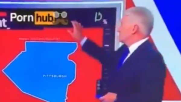 Doctored video shows CNN's John King swiping a Pornhub push notification away - Sputnik International