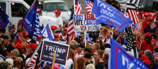 Supporters of U.S. President Donald Trump gather during a protest about the early results of the 2020 presidential election, in front of the Maricopa County Tabulation and Election Center (MCTEC), in Phoenix, Arizona, U.S., November 6, 2020. - Sputnik International