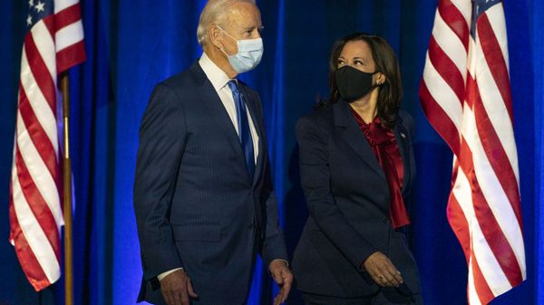 Democratic presidential candidate former Vice President Joe Biden and Democratic vice presidential candidate Sen. Kamala Harris, D-Calif., arrive before Biden speaks, Friday, Nov. 6, 2020, in Wilmington, Del Democratic presidential candidate former Vice President Joe Biden and Democratic vice presidential candidate Sen. Kamala Harris, D-Calif., arrive before Biden speaks, Friday, Nov. 6, 2020, in Wilmington, Del - Sputnik International