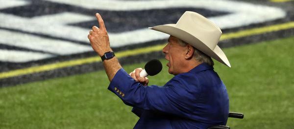 Texas governor Greg Abbott announces “Play Ball” prior to game one of the 2020 World Series between the Tampa Bay Rays and the Los Angeles Dodgers at Globe Life Field. - Sputnik International