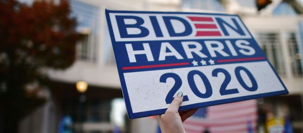 Supporters of President-elect Joe Biden shout across the street towards supporters of U.S. President Donald Trump, the day after a presidential election victory was called for Biden, in Philadelphia, Pennsylvania, U.S. November 8, 2020. REUTERS/Mark Makela Supporters of President-elect Joe Biden shout across the street towards supporters of U.S. President Donald Trump, the day after a presidential election victory was called for Biden, in Philadelphia, Pennsylvania, U.S. November 8, 2020. REUTERS/Mark Makela - Sputnik International