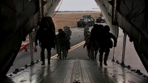 Russia Sends Peacekeeping Contingent to Nagorno-Karabakh - Sputnik International
