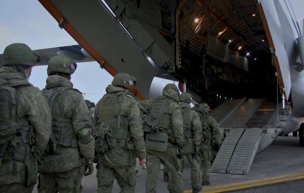 Russia Sends Peacekeeping Contingent to Nagorno-Karabakh Russia Sends Peacekeeping Contingent to Nagorno-Karabakh - Sputnik International