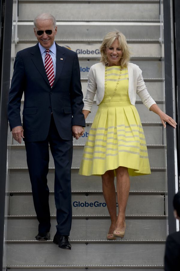 Vice-President Joe Biden, left, and wife Jill arrive at Henri Coanda International Airport in Otopeni, Romania, Tuesday, 20 May 2014 at the beginning of a two-day official visit. Vice-President Joe Biden, left, and wife Jill arrive at Henri Coanda International Airport in Otopeni, Romania, Tuesday, 20 May 2014 at the beginning of a two-day official visit. - Sputnik International