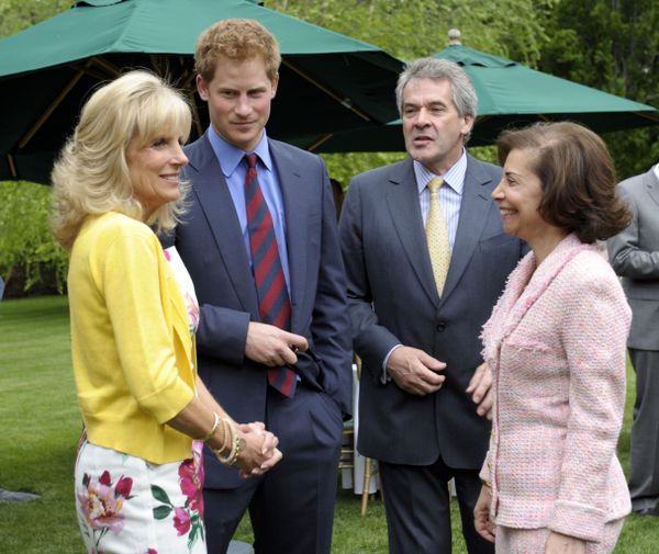 Britain's Prince Harry talks with Jill Biden, left, British Ambassador Sir Peter Westmacott, second from right, and Sir Peter's wife Susie Nemazee, right, during a reception at the British Ambassador's Residence in Washington, Monday, 7 May 2012. Britain's Prince Harry talks with Jill Biden, left, British Ambassador Sir Peter Westmacott, second from right, and Sir Peter's wife Susie Nemazee, right, during a reception at the British Ambassador's Residence in Washington, Monday, 7 May 2012. - Sputnik International