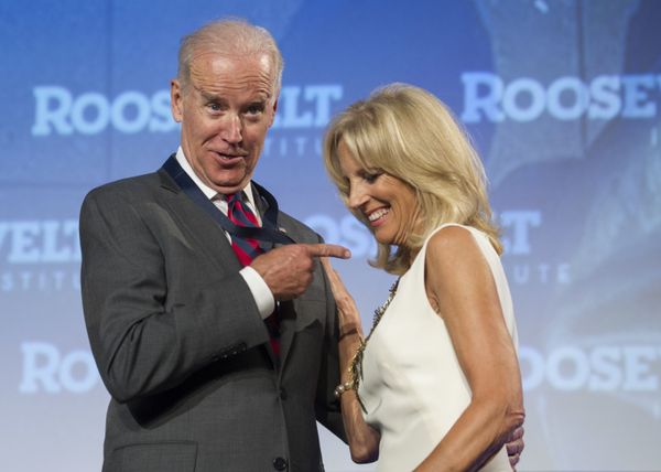 Vice-president Joe Biden points to his wife Jill after receiving the Roosevelt Institute's Freedom Medal, the institute's highest honour, during a dinner in Washington, Thursday, 10 July 2014. Vice-president Joe Biden points to his wife Jill after receiving the Roosevelt Institute's Freedom Medal, the institute's highest honour, during a dinner in Washington, Thursday, 10 July 2014. - Sputnik International