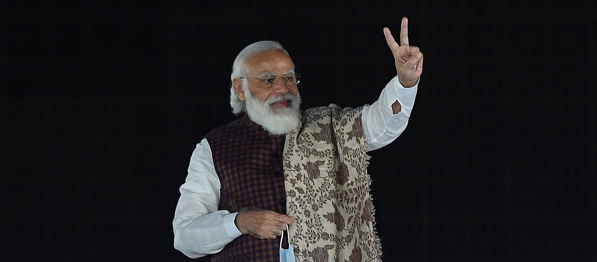 India's Prime Minister Narendra Modi gestures during the celebrations after the victory in Bihar assembly election and by-election in other states at the Bharatiya Janata Party (BJP) headquarters in New Delhi on November 11, 2020 India's Prime Minister Narendra Modi gestures during the celebrations after the victory in Bihar assembly election and by-election in other states at the Bharatiya Janata Party (BJP) headquarters in New Delhi on November 11, 2020 - Sputnik International, 1920, 20.11.2020