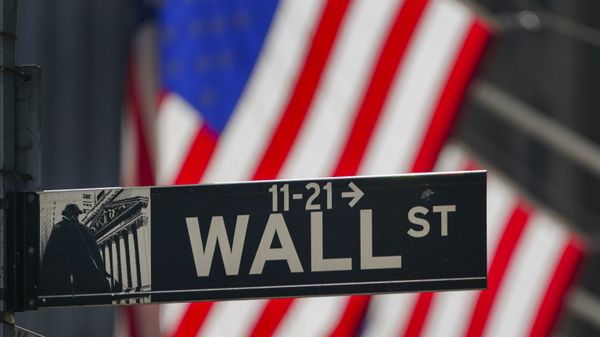 In this Wednesday, Oct. 14, 2020 file photo, the American Flag hangs outside the New York Stock Exchange in New York - Sputnik International