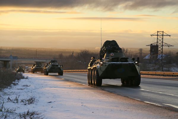A Russian peacekeeping convoy passes the Samara region on their way to Nagorno-Karabakh. A Russian peacekeeping convoy passes the Samara region on their way to Nagorno-Karabakh. - Sputnik International