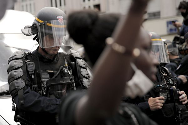 French Parliament Passes Disputed Global Security Bill to Limit Publication of Police Images French Parliament Passes Disputed Global Security Bill to Limit Publication of Police Images - Sputnik International