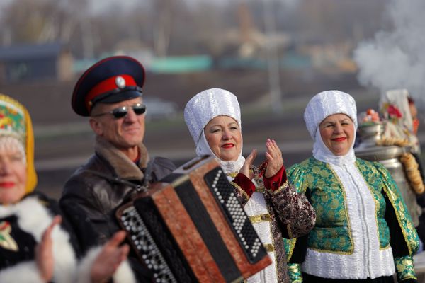 People react during a ceremony marking the opening of the Slobozhanschina historical and cultural complex in the Belgorod Region. People react during a ceremony marking the opening of the Slobozhanschina historical and cultural complex in the Belgorod Region. - Sputnik International